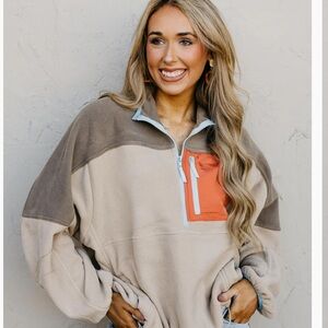 NWT MOD Boutique Lindie Fleece Pullover size medium